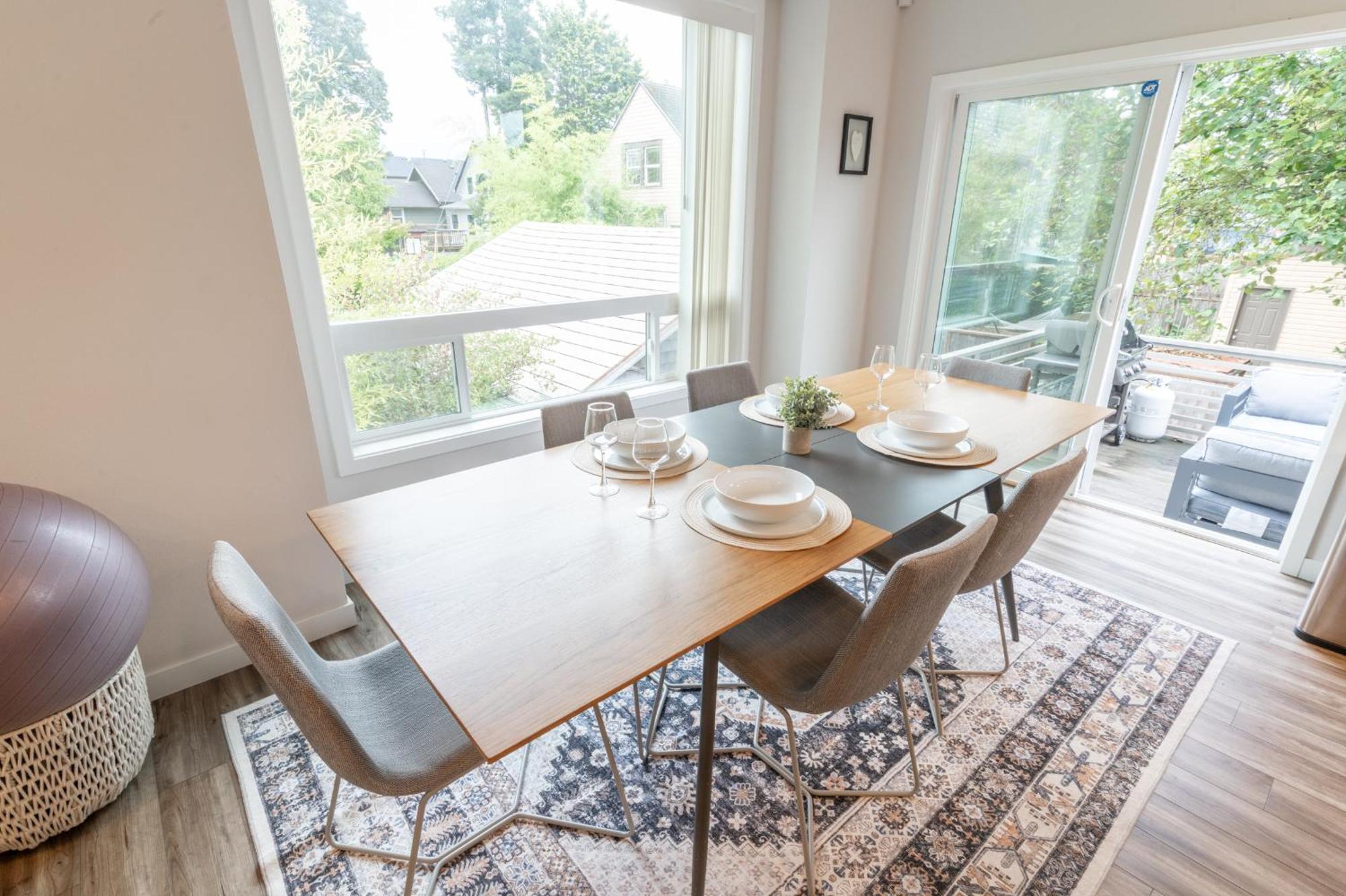 Holiday home Comfy Family Home, Walkable Neighborhood + Patio! *